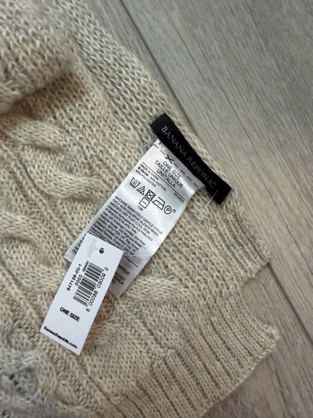 Banana Republic Cable Knit Scarf in Cream - Picture 4 of 8